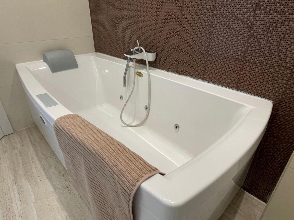 First Row To The Sea Apartment Opatija Ngoại thất bức ảnh