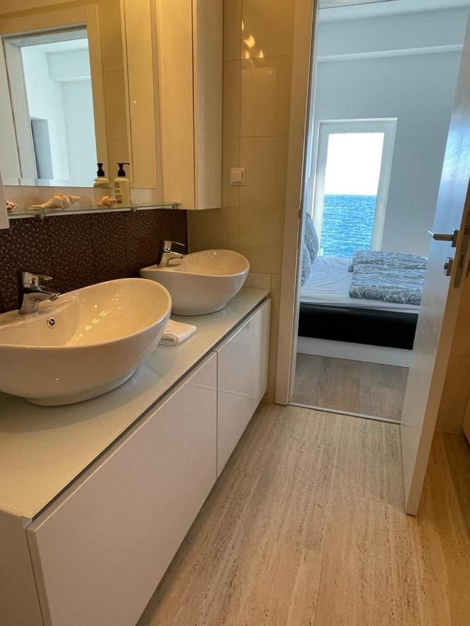 First Row To The Sea Apartment Opatija Ngoại thất bức ảnh