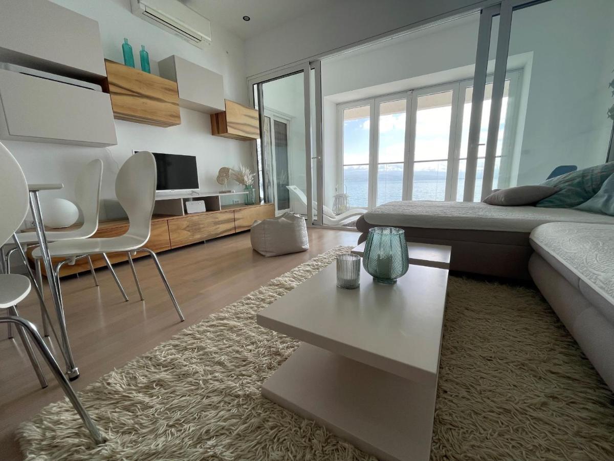 First Row To The Sea Apartment Opatija Ngoại thất bức ảnh